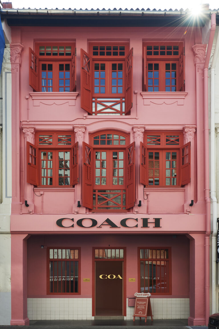 Celebrate the Festive Season in Singapore: Christmas & New Year 2025–2026